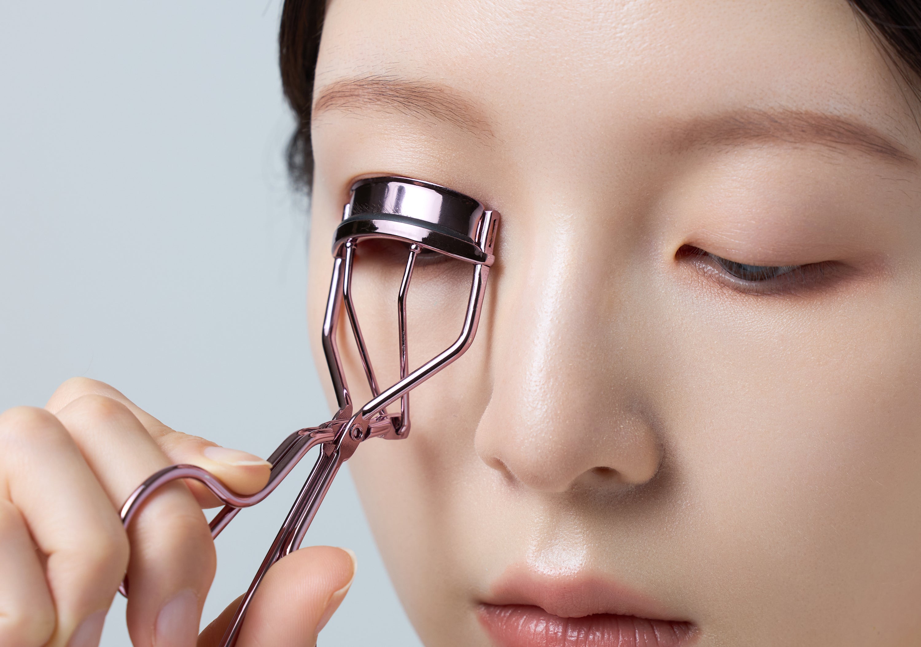 NEOGEN DERMALOGY Pink Metal Curler