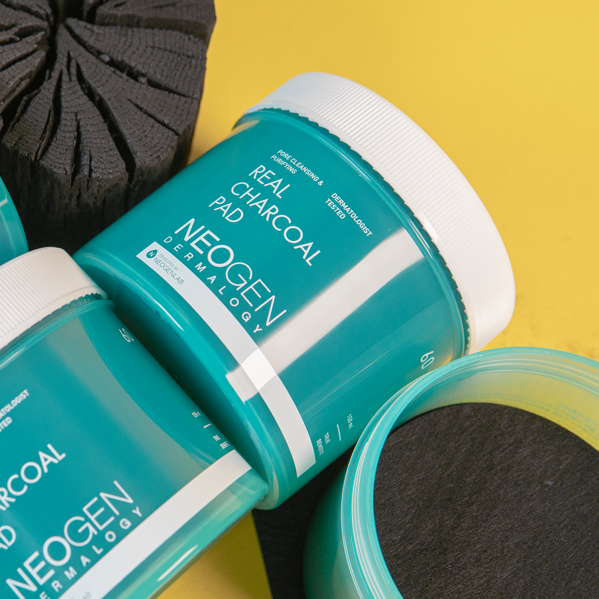 NEOGEN DERMALOGY Real Charcoal Pad 150ml (60 Pads) - NEOGEN GLOBAL