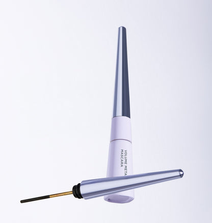 CREATE YOUR METAL LOOK — Volume + Slim Metal Mascara + Milky Way