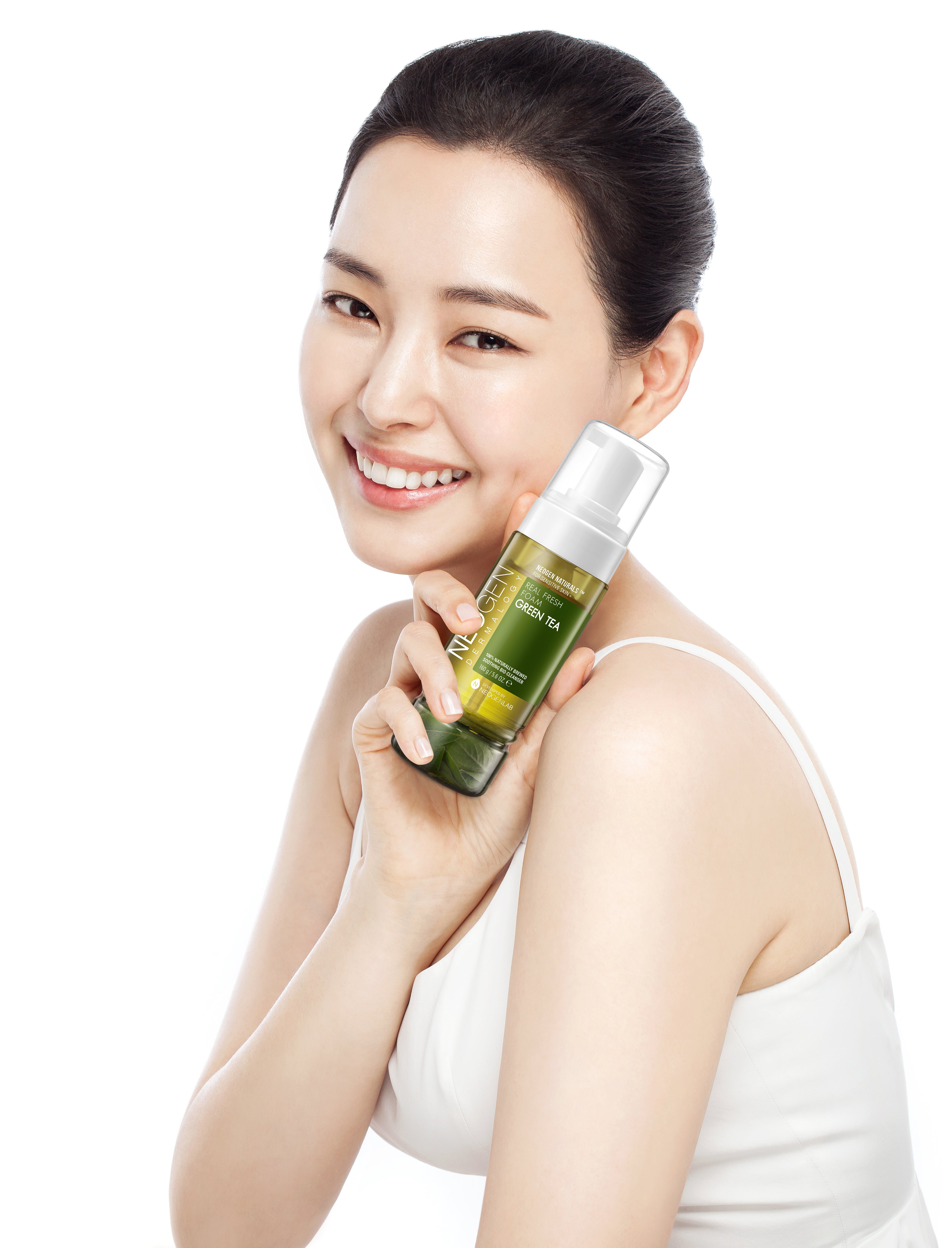 Real Fresh Foam Cleanser Green Tea 5.6 oz / 160g